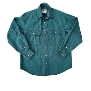 Vintage Cabela’s Green Button-down Size Medium 100% cotton